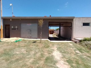 Foto 1 de Departamentos en venta - Local - 400Mts2 - Chascomús