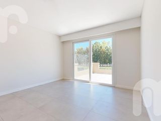Foto 39 de VENTA CASA DE 7 DORMITORIOS EN MIRALAGOS