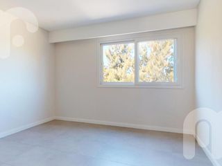 Foto 30 de VENTA CASA DE 7 DORMITORIOS EN MIRALAGOS