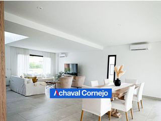 Foto 8 de VENTA CON RENTA/ Casa de 3 dormitorios y dependencia en el Barrio Ceibos, Puertos.