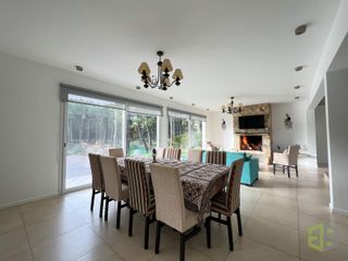 Foto 7 de Casa en  Venta en Villa Robles