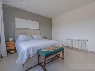 Foto 31 de Casa en venta en el Canton Barrio Puerto