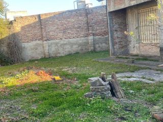 Foto 6 de Casa en venta - 2 Dormitorios 1 Baño - 336Mts2 - Lobos