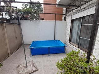 Foto 14 de Venta casa de 4 ambientes con jardín, cochera, balcón y patio en Quilmes Oeste