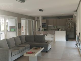 Foto 4 de Casa en San Matias -Perimetral - 4 dormitorios - PG
