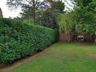 Foto 10 de Casa en venta - 2 Dormitorios 1 Baño - Cochera - 370Mts2 - San Jorge, Villa Elisa, La Plata