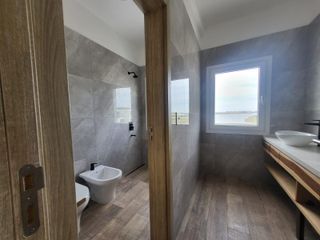 Foto 26 de Casa en  venta al lago de 7 ambientes  en Costas, Puertos del Lago