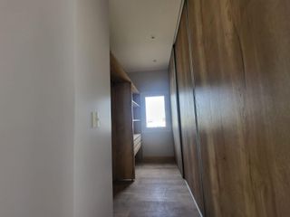 Foto 20 de Casa en  venta al lago de 7 ambientes  en Costas, Puertos del Lago