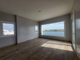 Foto 19 de Casa en  venta al lago de 7 ambientes  en Costas, Puertos del Lago