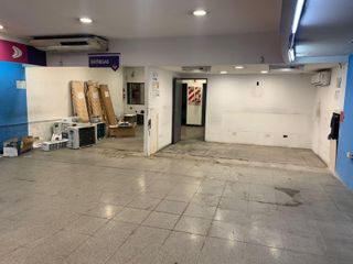 Foto 13 de Local en  Av. Saenz al 1200 - Nueva Pompeya