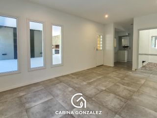 Foto 2 de Casa 4 dormitorios, en  B° Cerrado LA CASTELLANA, Neuquén