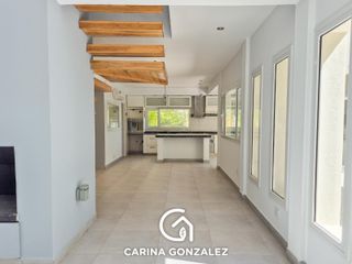 Foto 5 de Casa 4 dormitorios, en  B° Cerrado LA CASTELLANA, Neuquén