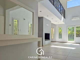 Foto 6 de Casa 4 dormitorios, en  B° Cerrado LA CASTELLANA, Neuquén