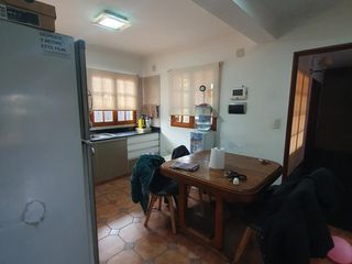 Foto 7 de VENTA Casa 4 dormitorios. Calle Agüero. JK