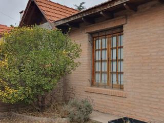 Foto 3 de VENTA Casa 4 dormitorios. Calle Agüero. JK
