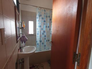 Foto 19 de VENTA Casa 4 dormitorios. Calle Agüero. JK