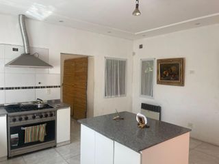 Foto 14 de CASA 4 AMBIENTES VENTA EN Libertad 1825 (BARRIO LA BOTA BENAVIDEZ )