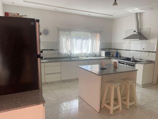 Foto 12 de CASA 4 AMBIENTES VENTA EN Libertad 1825 (BARRIO LA BOTA BENAVIDEZ )