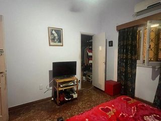 Foto 5 de Casa en venta - 4 Dormitorios 2 Baños - 233Mts2 - Cochera - Córdoba Capital