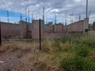 Foto 1 de Terreno con construcción