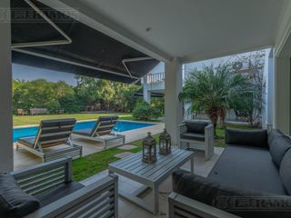 Foto 8 de Casa con 4 dormitorios en venta en LOS CASTORES