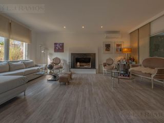 Foto 11 de Casa con 4 dormitorios en venta en LOS CASTORES