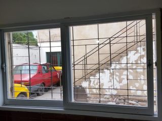Foto 4 de CASA 3 DORMITORIOS y 2 DPTOS - ALONSO DE ERCILLA 3700 - B° LOS GIGANTES