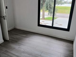 Foto 10 de Casa a estrenar a la laguna categoría