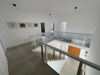 Foto 12 de Casa 4 ambientes en BARRIO VISTAS con pileta - Puertos OPORTUNIDAD