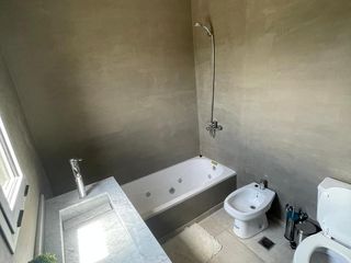 Foto 16 de Casa 4 ambientes en BARRIO VISTAS con pileta - Puertos OPORTUNIDAD