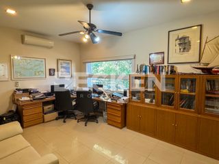 Foto 5 de Casa en venta en Lomas de la Carolina con fondo GOLF