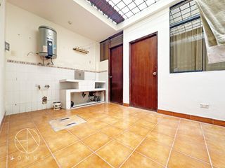 Foto 14 de Venta de Edificio de tres pisos a precio de Ocasión!