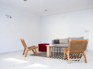 Foto 9 de Lencke vende - con renta, 2 ambientes de categoria, suite, balcon/parrilla, edificio c/pileta, gym