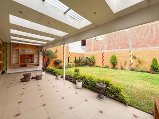 Foto 2 de Ideal para empresa y/o oficinas administrativas – 3 Pisos – Zona Estratégica