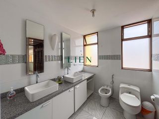Foto 17 de Ideal para empresa y/o oficinas administrativas – 3 Pisos – Zona Estratégica
