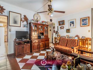 Foto 15 de Venta departamento 4 ambientes contrafrente 132M² 2 patios baño toilette Boedo apto profesional