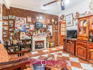 Foto 23 de Venta departamento 4 ambientes contrafrente 132M² 2 patios baño toilette Boedo apto profesional