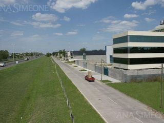 Foto 3 de Oficinas - Alquiler - Moreno