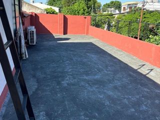 Foto 18 de Casa en Venta con Importante Local en esquina - Posibilidad renta y vivienda