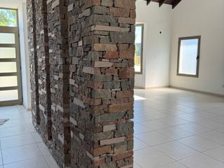 Foto 14 de Casa sobre lote de 1000m2 con costa al rio