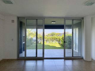 Foto 2 de Alquiler Departamento con Jardín y Parrilla, ENYOI, Islas del Golf, Nordelta