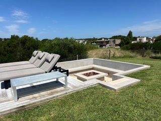 Foto 57 de Casa a la venta en  Costa Esmeralda, Barrio Residencial 1