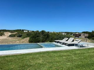 Foto 54 de Casa a la venta en  Costa Esmeralda, Barrio Residencial 1