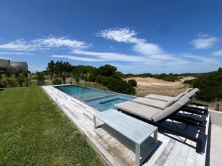 Foto 50 de Casa a la venta en  Costa Esmeralda, Barrio Residencial 1