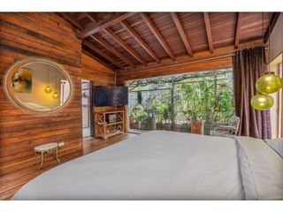 Foto 11 de Renta casa amoblada en Alto de Las Palmas con diseño artistico