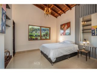 Foto 13 de Renta casa amoblada en Alto de Las Palmas con diseño artistico