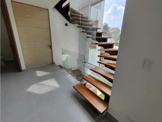 Foto 13 de Hermosa Casa Envig El Atravesado 400m2 💰2350 Mill