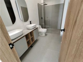 Foto 15 de Hermosa Casa Envig El Atravesado 400m2 💰2350 Mill