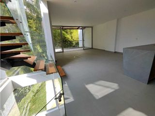 Foto 3 de Hermosa Casa Envig El Atravesado 400m2 💰2350 Mill