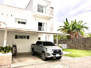 Foto 2 de Venta De Casa En Cali Condominio Pance